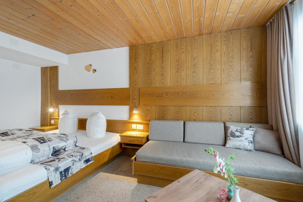 Haus Derby Appartement Samnaun Buitenkant foto